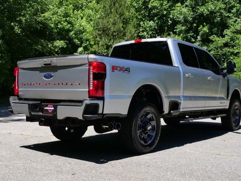 Used 2024 Ford F250 Lariat w/ Sport Appearance Package AWD/4WD image 26