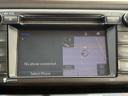 Used 2014 Toyota RAV4 Limited image 36