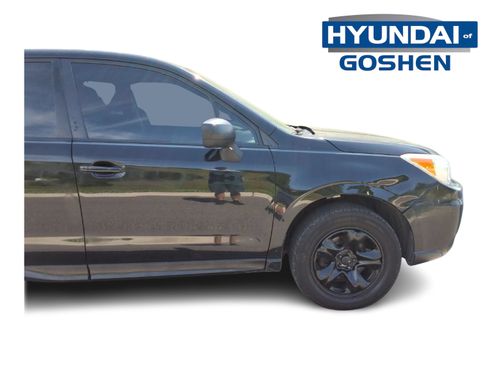 Used 2016 Subaru Forester 2.5i AWD/4WD image 10