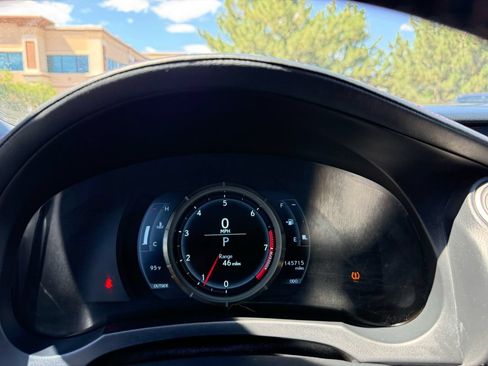 Used 2015 Lexus IS 200t AWD w/ Navigation System Package image 29