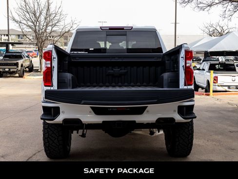 Used 2022 Chevrolet Silverado 1500 RST image 8