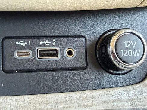 Used 2024 Nissan Murano SV FWD image 24