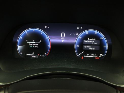 Used 2024 Toyota Highlander Platinum FWD image 44