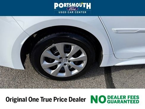 Used 2024 Toyota Corolla LE image 21
