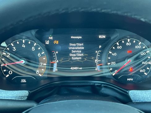 Used 2024 Jeep Compass Latitude image 28