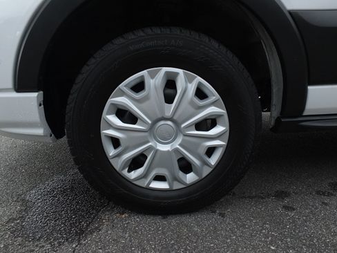 Used 2023 Ford Transit 350 XLT RWD image 9