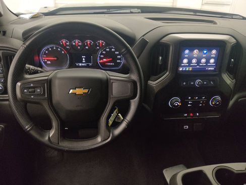 Used 2020 Chevrolet Silverado 1500 Custom w/ Custom Convenience Package AWD/4WD image 22