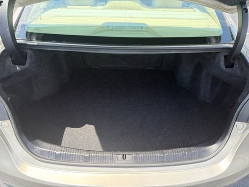 Used 2016 Toyota Avalon Limited w/ Toyota Safety Sense Package FWD image 30