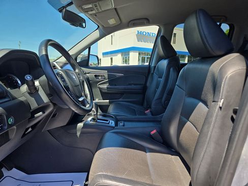Used 2017 Honda Ridgeline RTL-T image 14