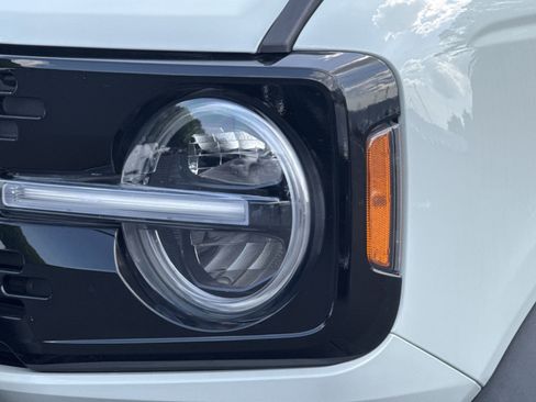 Used 2021 Ford Bronco First Edition image 6