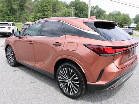 Used 2023 Lexus RX 350 Premium Plus w/ Accessory Package AWD/4WD image 3