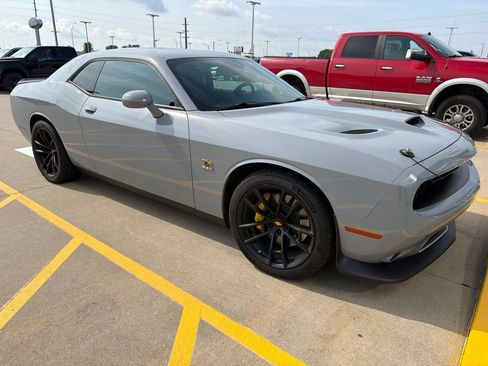 Used 2022 Dodge Challenger R/T Scat Pack w/ 1320 Plus Group RWD image 4