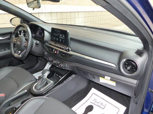 Used 2021 Kia Forte GT-Line FWD image 38