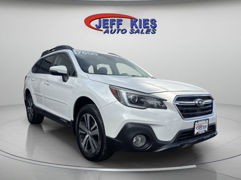 Used 2018 Subaru Outback 2.5i Limited image 3