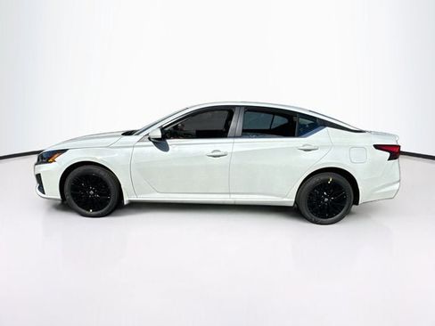 New 2026 Nissan Altima 2.5 SV w/ SV Special Edition Package AWD/4WD image 8