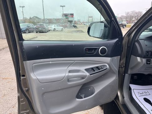Used 2015 Toyota Tacoma 4x4 Double Cab image 11