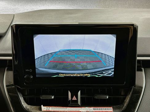 Used 2026 Toyota Corolla LE FWD image 22