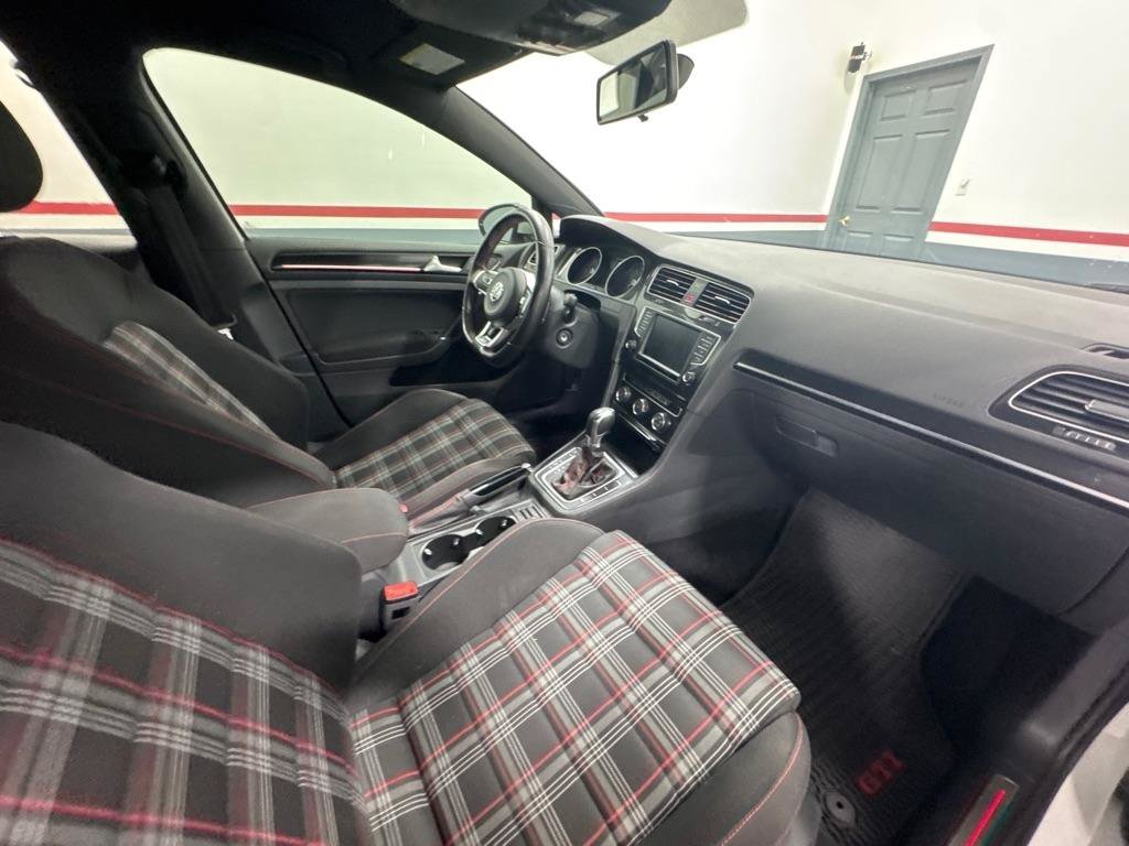 Used 2017 Volkswagen GTI S FWD image 12