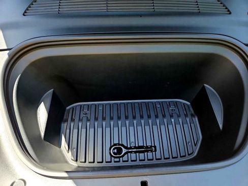 Used 2021 Tesla Model Y Performance image 24