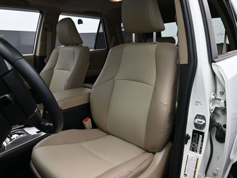 Used 2023 Toyota 4Runner SR5 Premium w/ Moonroof Package AWD/4WD image 21