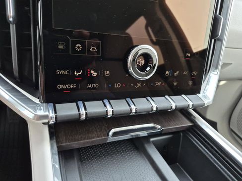 New 2026 GMC Acadia Denali w/ Super Cruise Package image 22