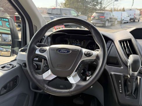 Used 2019 Ford Transit 250 130 Medium Roof image 26