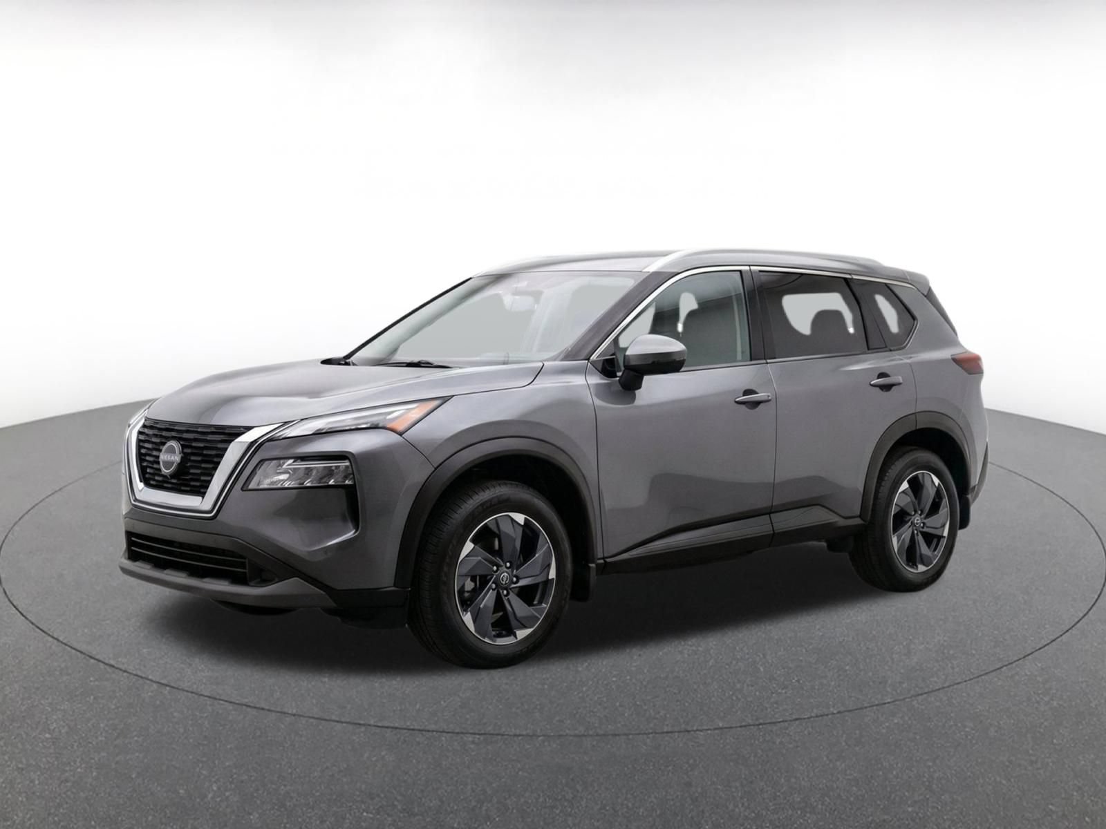 Used 2025 Nissan Rogue SV FWD image 3