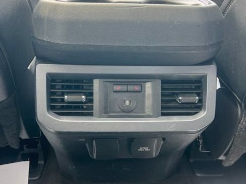 Used 2024 Ford F250 Lariat w/ Black Appearance Package AWD/4WD image 18