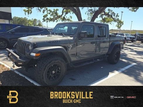 Used 2023 Jeep Gladiator Sport image 1