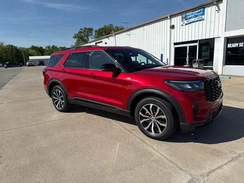 New 2026 Ford Explorer ST-Line AWD/4WD image 3