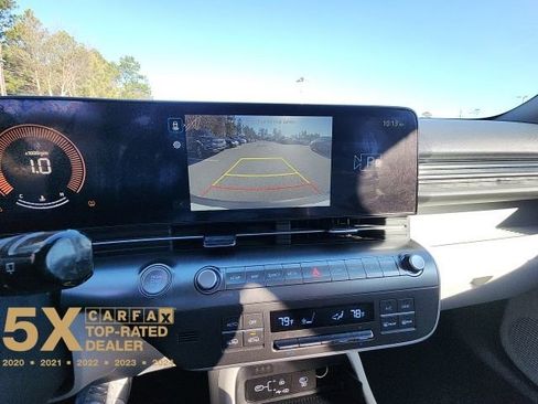 Used 2024 Hyundai Kona SEL image 28