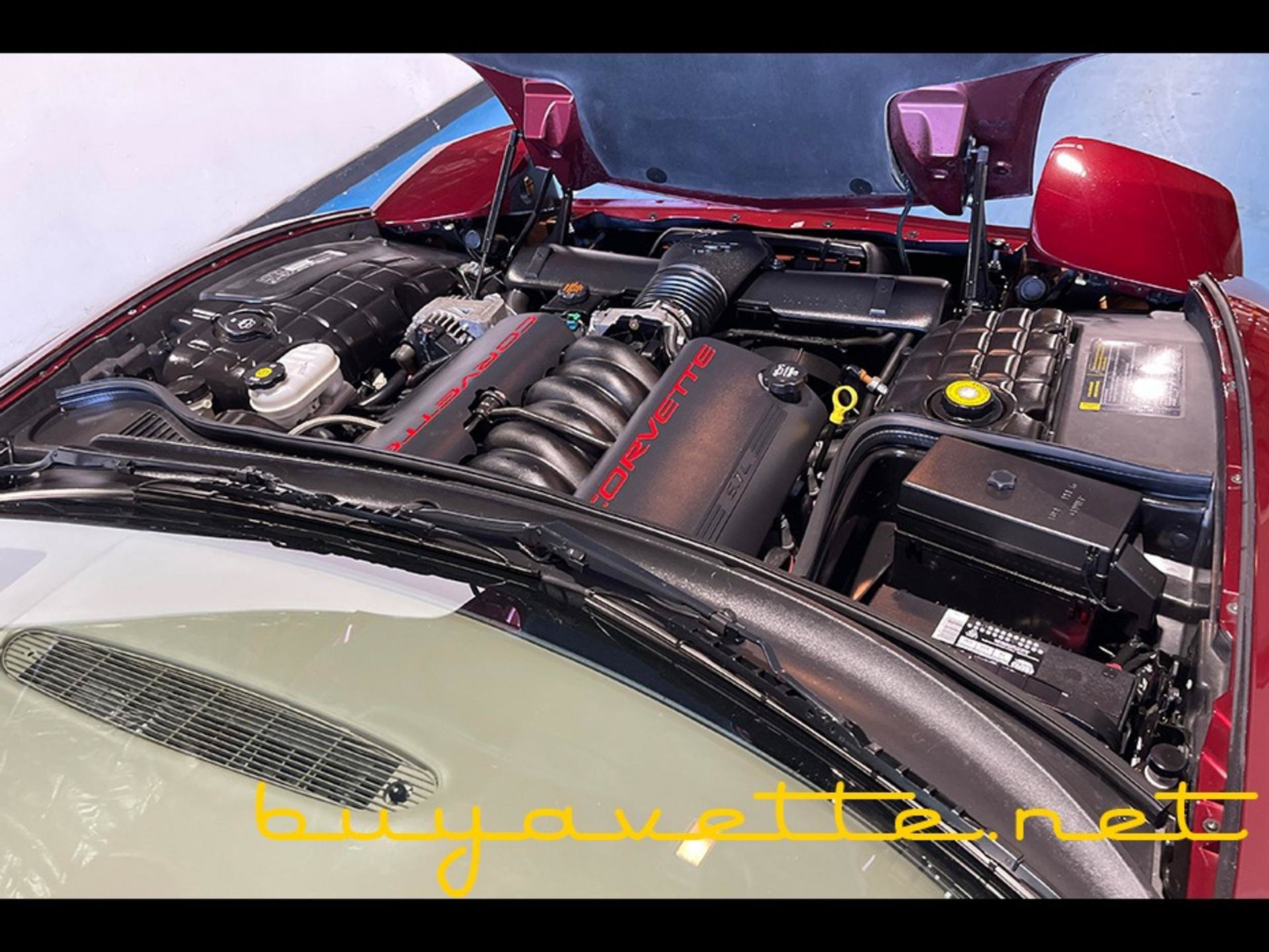 Used 2003 Chevrolet Corvette Coupe w/ Preferred Equipment Group RWD image 24