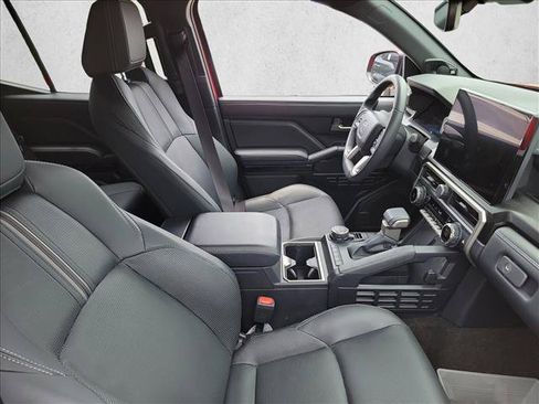 Used 2026 Toyota 4Runner Limited AWD/4WD image 12