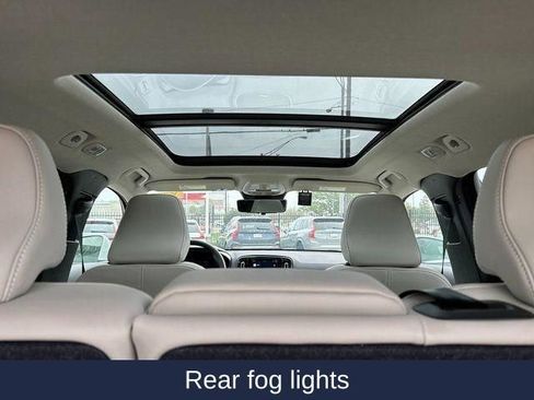 New 2025 Volvo XC40 B5 Ultra w/ Protection Package Premier image 18