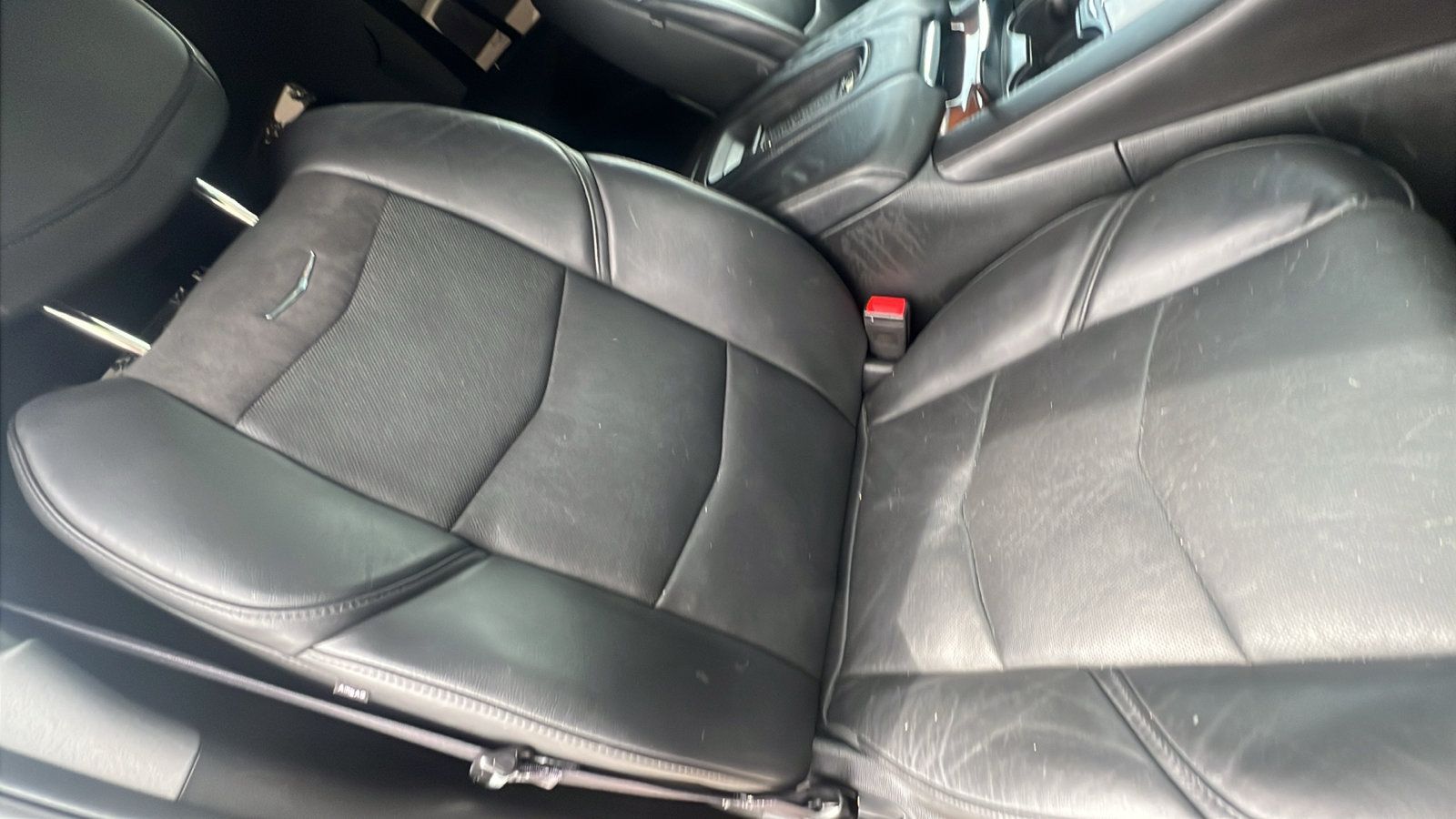 Used 2015 Cadillac Escalade Premium AWD/4WD image 21