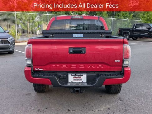 Used 2017 Toyota Tacoma TRD Sport w/ Tow Package RWD image 6