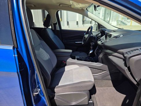 Used 2018 Ford Escape SE w/ SE Sync 3 Package FWD image 15