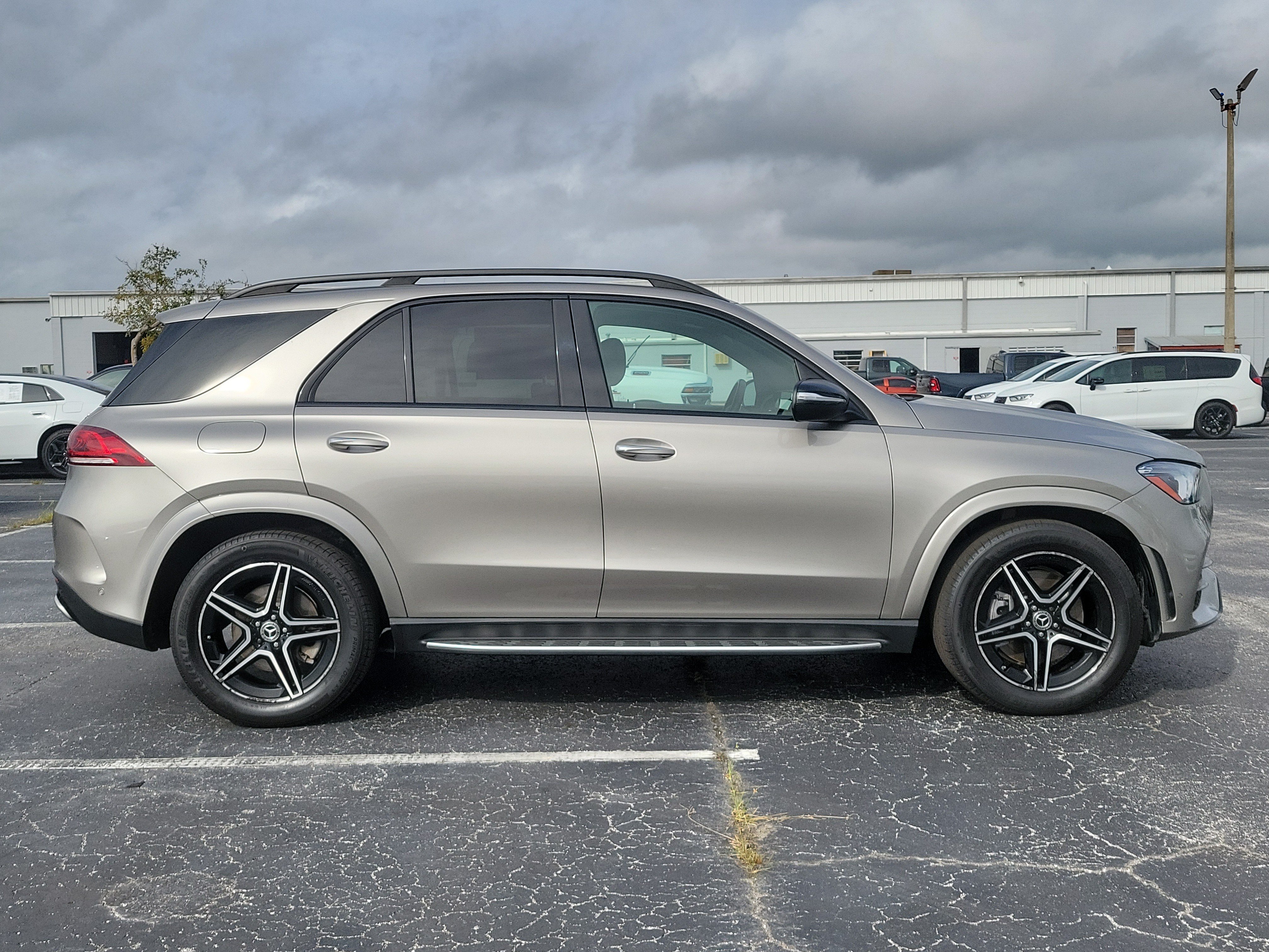 Used 2022 Mercedes-Benz GLE 450 4MATIC image 8