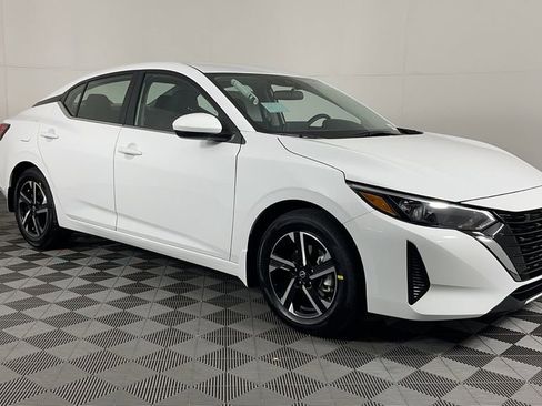 New 2025 Nissan Sentra SV image 2
