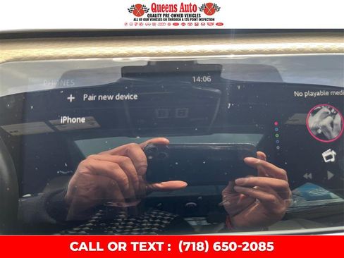 Used 2018 Land Rover Range Rover Velar R-Dynamic SE AWD/4WD image 48