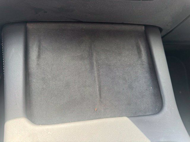 Used 2025 Tesla Model Y Long Range RWD image 21