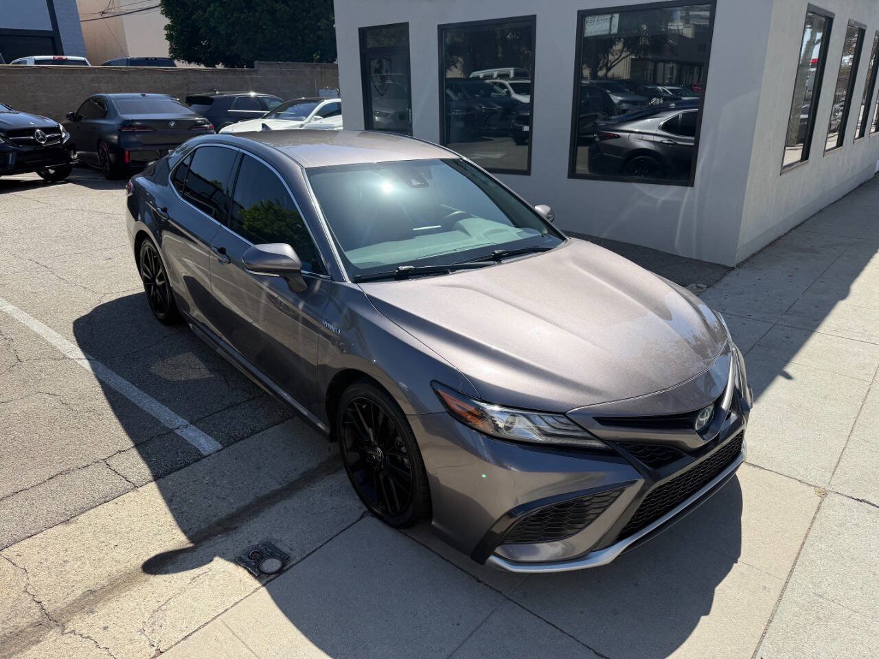 Used 2021 Toyota Camry XSE FWD image 17