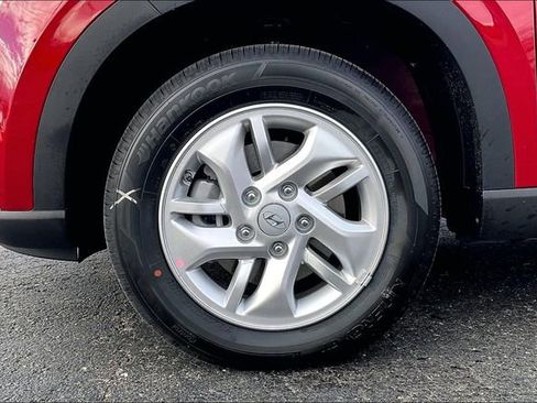 New 2026 Hyundai Venue SE image 12