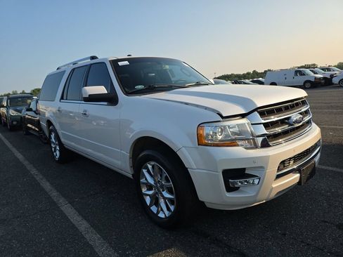 Used 2017 Ford Expedition EL Limited w/ Equipment Group 301A RWD image 2