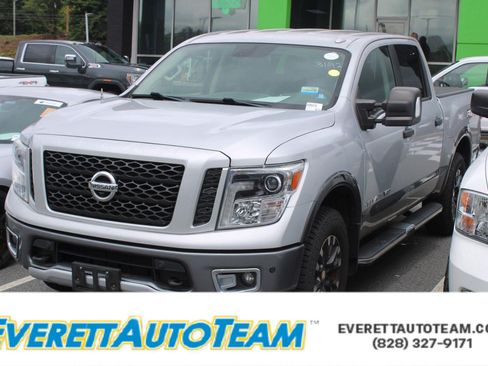 Used 2018 Nissan Titan PRO-4X w/ Pro-4x Convenience Package AWD/4WD image 1