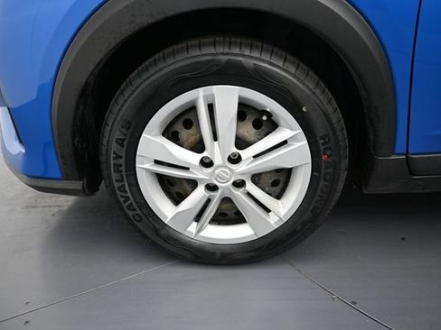 Used 2024 Nissan Kicks S FWD image 9