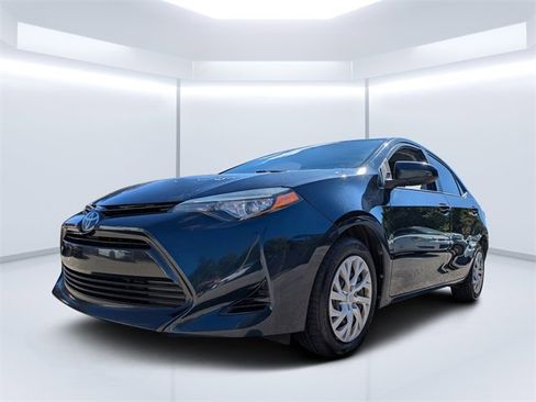 Used 2017 Toyota Corolla L image 7