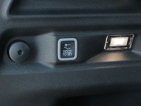 New 2025 Jeep Grand Cherokee L Altitude image 29