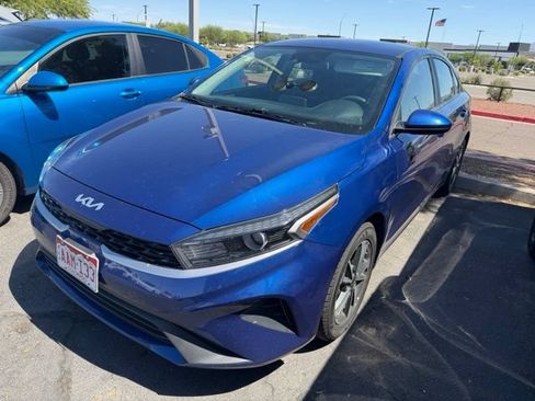 Used 2024 Kia Forte LXS FWD image 2