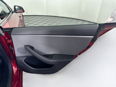 Used 2025 Tesla Model 3 Long Range RWD image 30